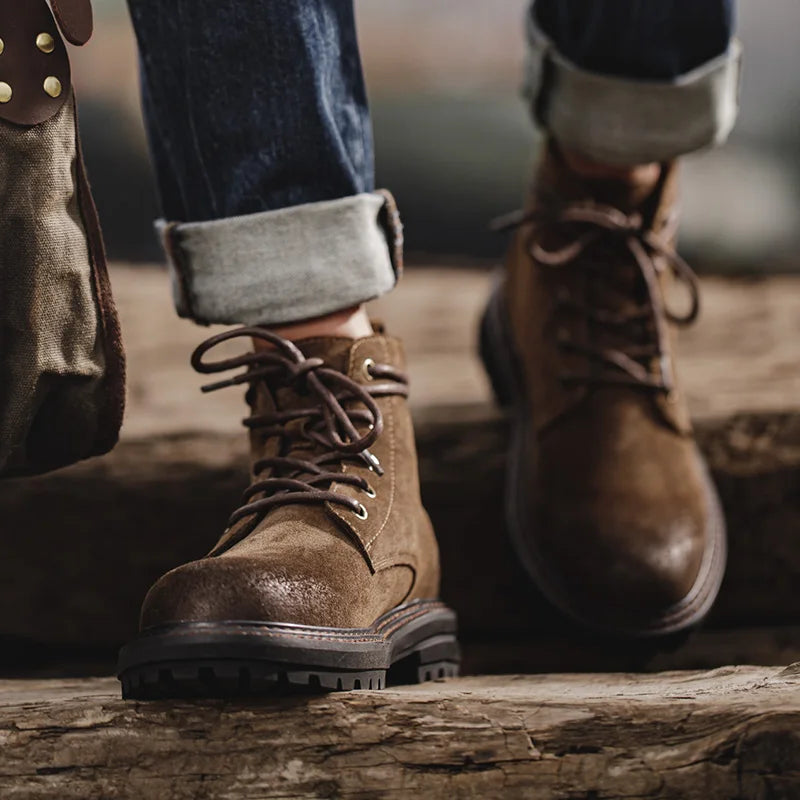 Bota Cano Alto Masculina - Couro de Camurça